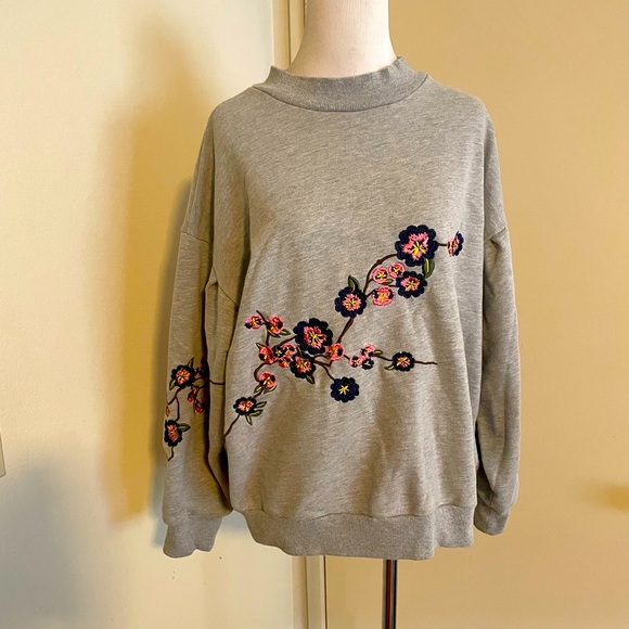 Vintage Womens Drop Shoulder Flower Embroidered Sweatshirt Oversized Gray 90s - Picture 1 of 5
